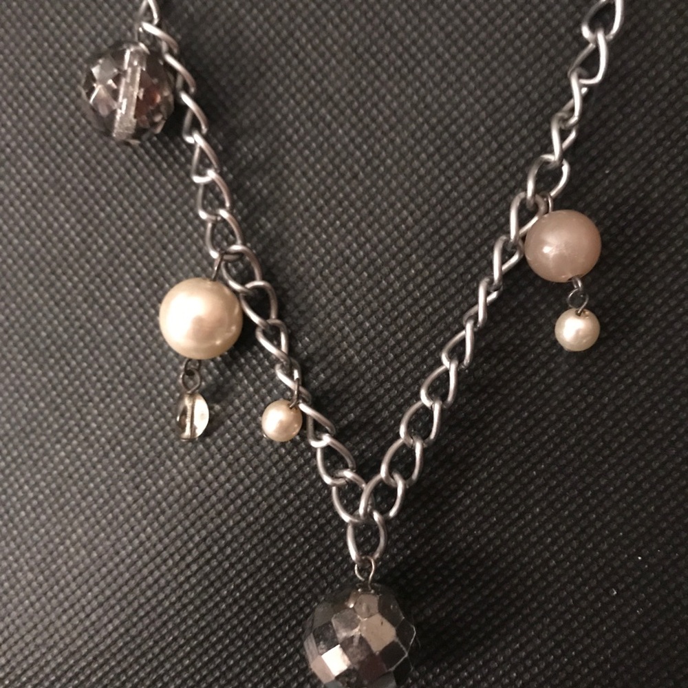 Sabika long necklace